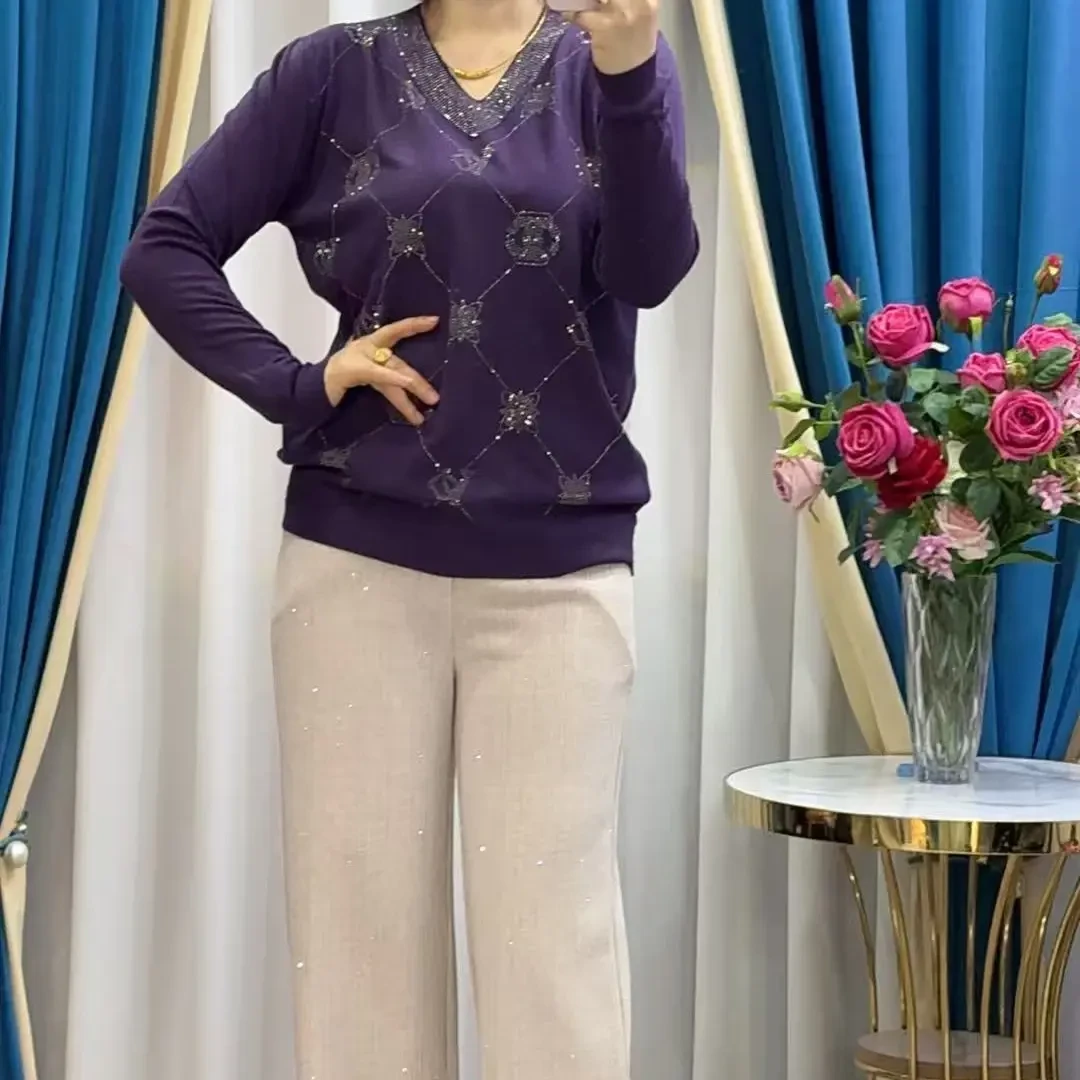 长袖减龄套头款秋季烫钻毛针织衫打底衫圆领衫