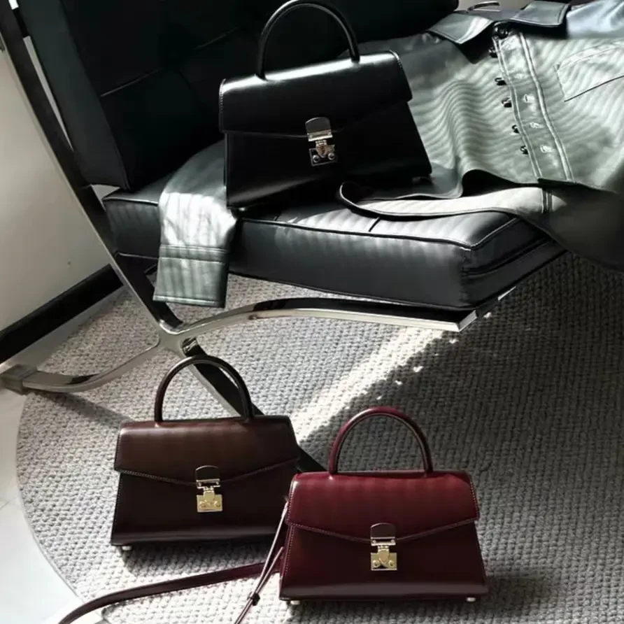 欧尚典新品真皮女包手提小方包2025新款简约休闲锁扣包气质斜挎包