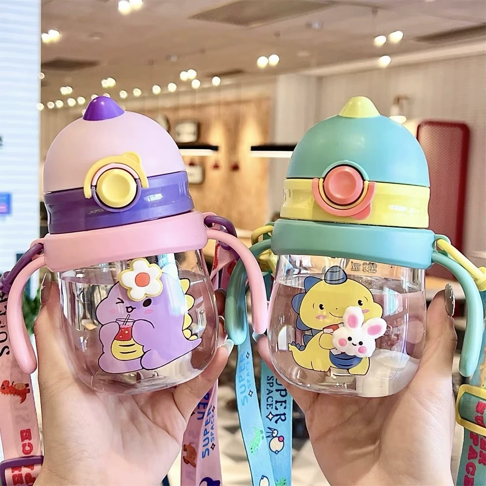 婴幼儿鸭嘴杯小月龄杯子小巧重力球学饮杯一岁宝宝儿童刻度喝水杯