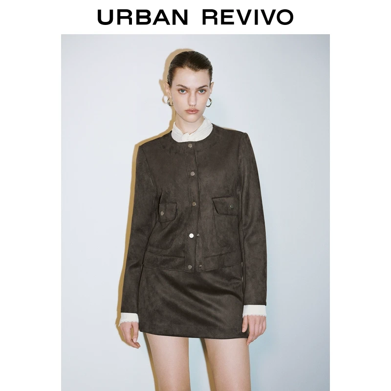 UR2025春季新款女装欧若风简约休闲气质纽扣口袋外套UWM150002
