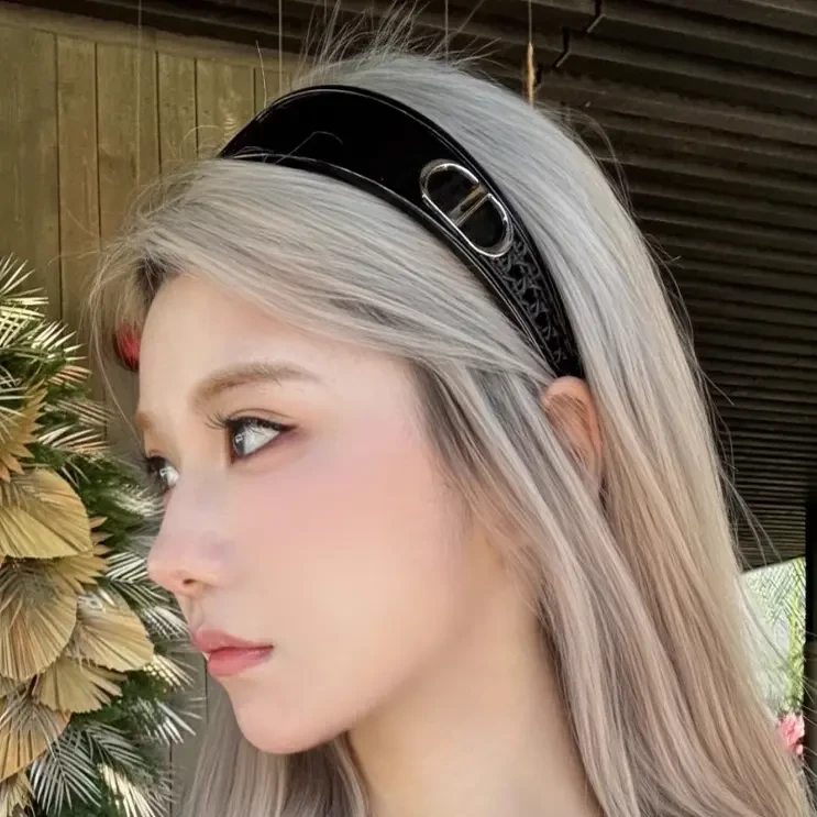 【爆款发箍墨镜】2025年新款墨镜女小书推荐科技未来感百搭奢太阳镜