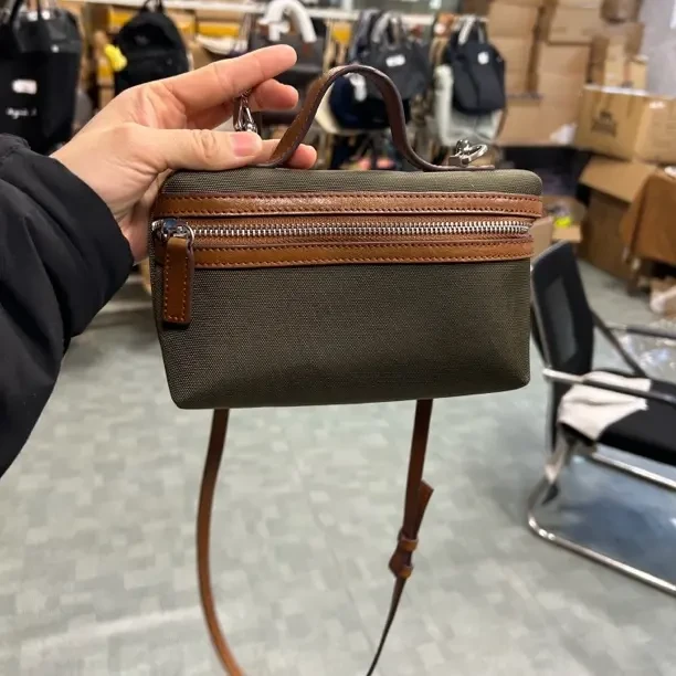 时尚流行女士单肩斜挎手提盒子包