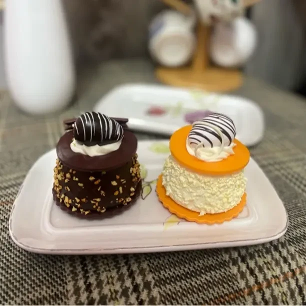 【微瑕】日式方形手绘玫瑰花陶瓷盘点心盘（拍一发二）