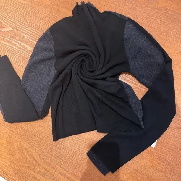 华诺二楼恩宝莉高领拼色打底针织衫秋冬新款内搭毛针织衫