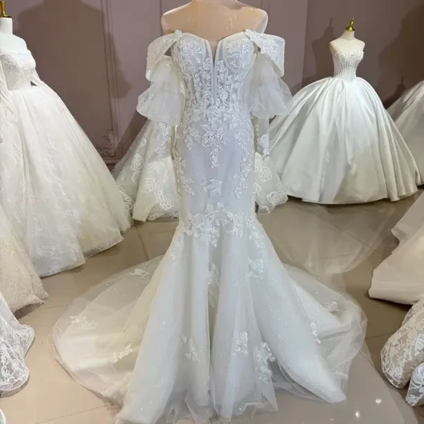 花影二代高级蕾丝抹胸鱼尾大拖尾轻婚纱适合新娘迎宾穿着气质2434