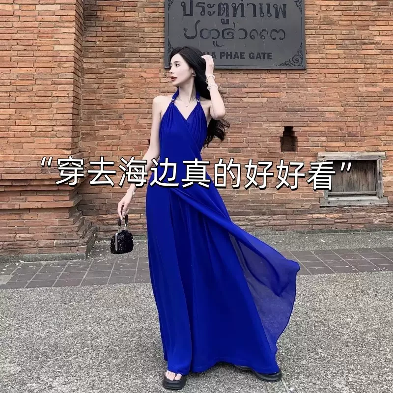 克莱因蓝挂脖吊带连衣裙女夏西双版纳多巴胺海边度假露背日落长裙