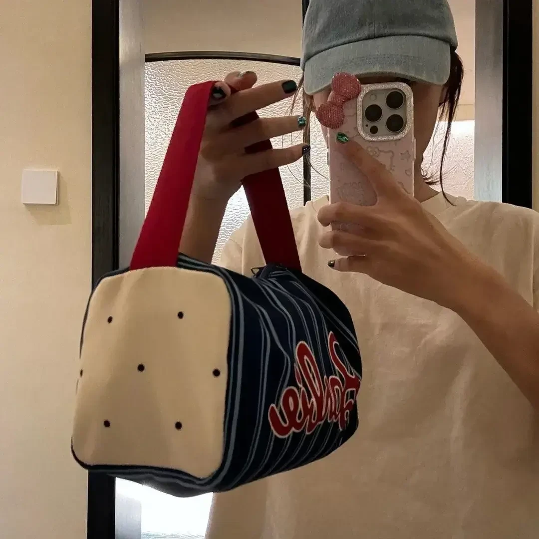 美式复古大容量可手提便携化妆洗漱包立体加宽收纳包时尚简约FXG