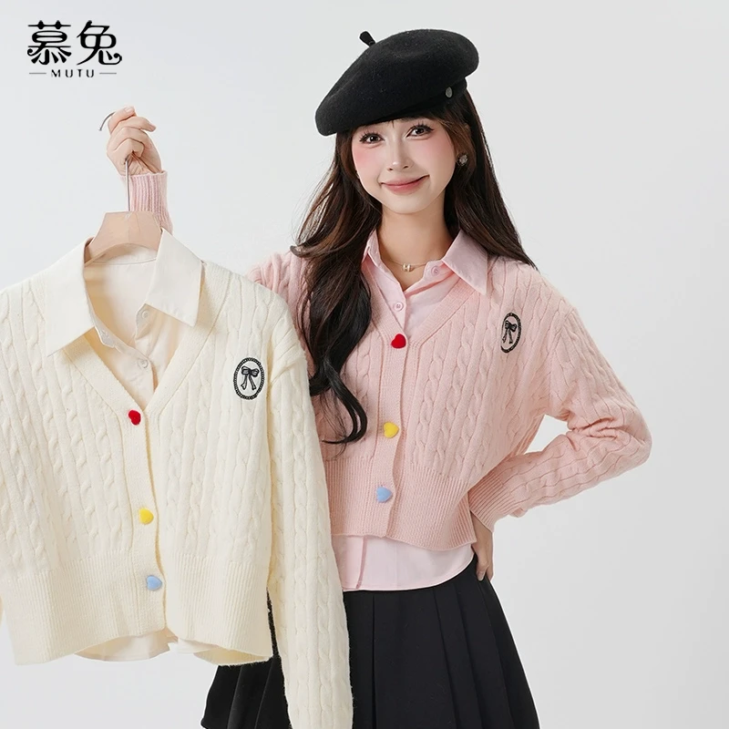 慕兔学院风V领针织毛衣开衫女2024冬季新款叠穿