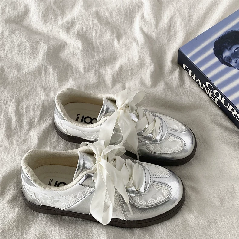 银色芭蕾德训鞋女款春季2025新款透气小白鞋时尚复古厚底休闲板鞋