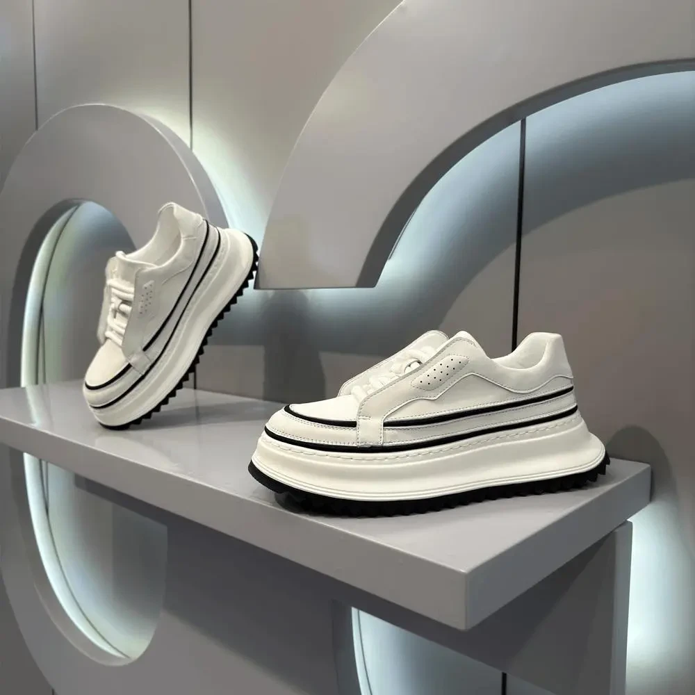 男鞋日系小众设计感板鞋2025春季新款厚底休闲鞋增高小白鞋面包鞋