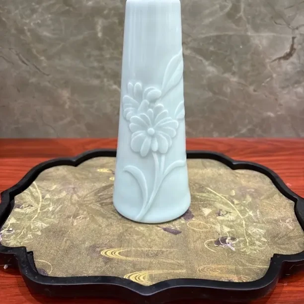 景德镇高温陶瓷纯手工雕刻高度17