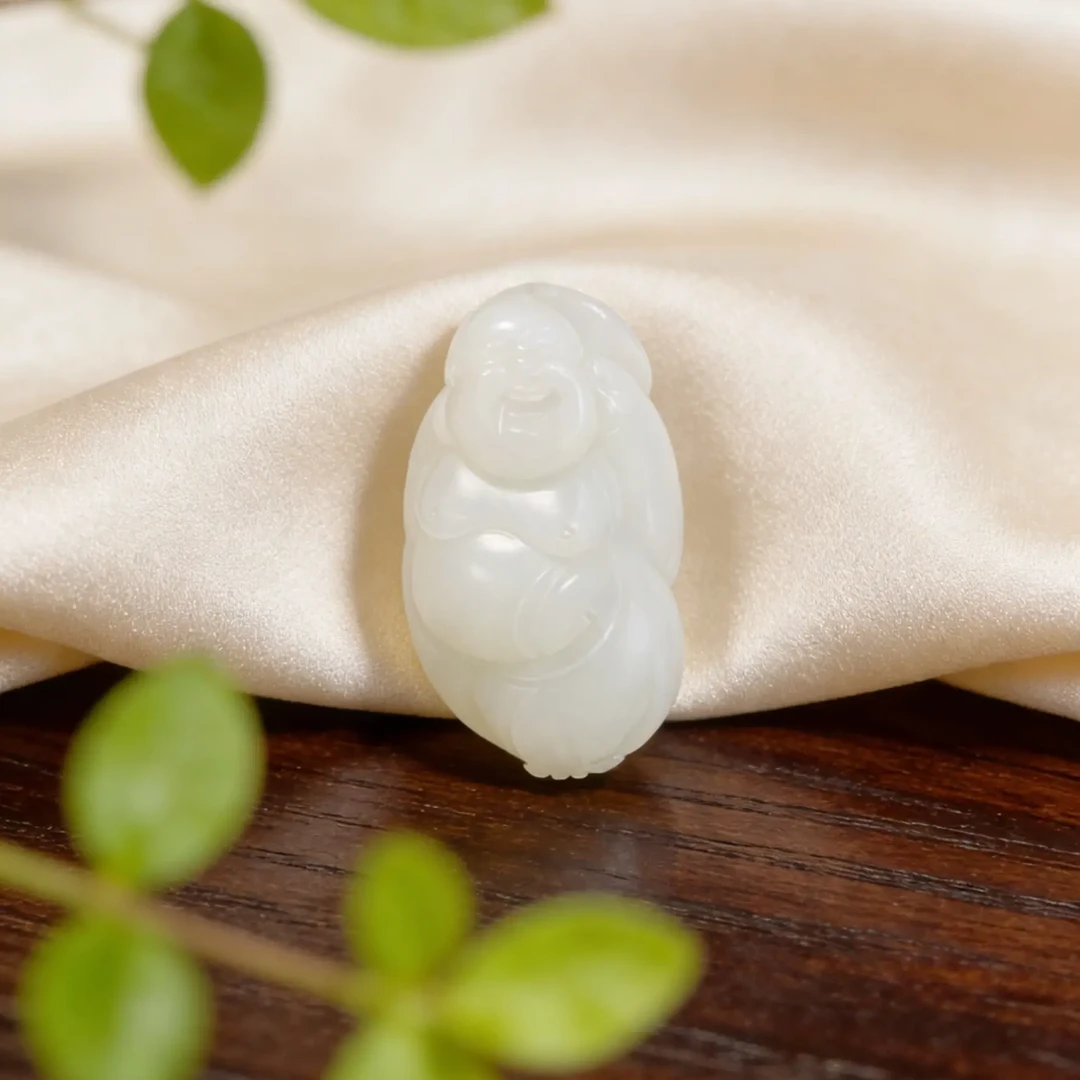 天然和田玉米达双面佛公油润精致