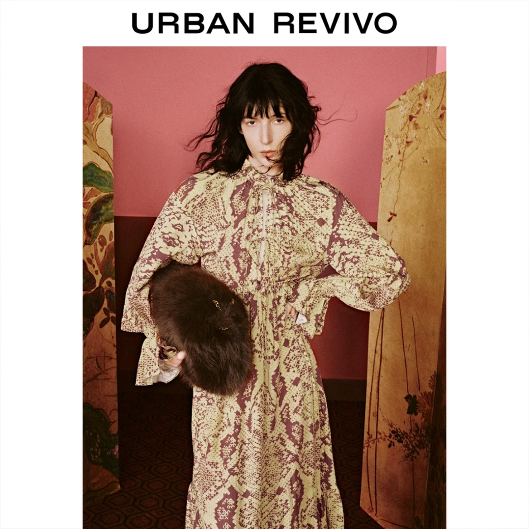 UR2025春季新款女装波嬉风撞色印花系带连衣裙UWH750004