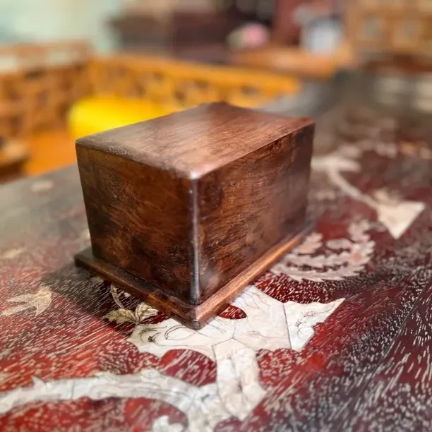 海黄印章盒 戒指盒 800.88888888