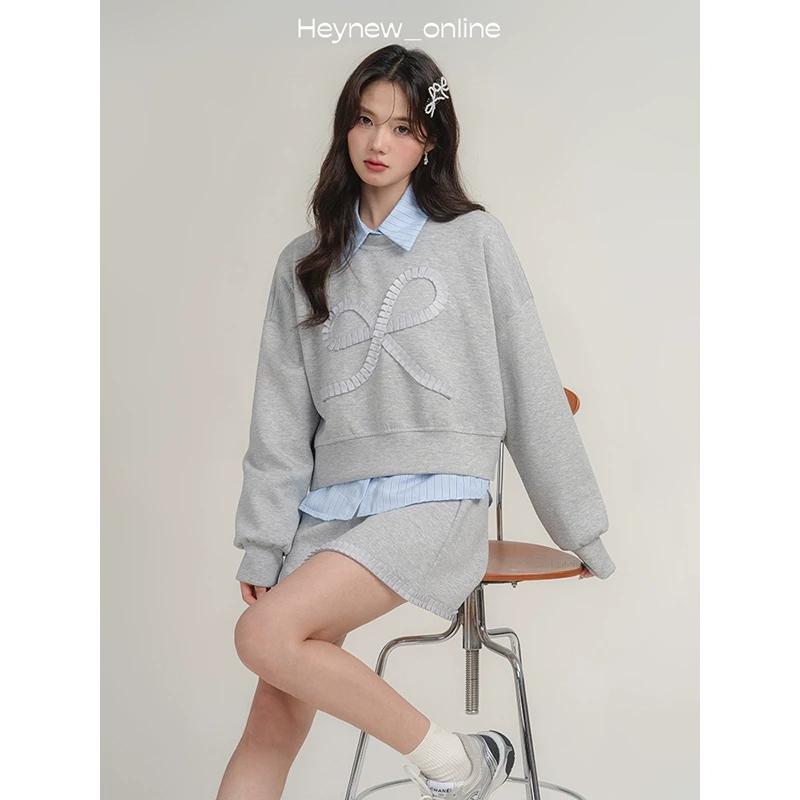 【年底宠粉福利】灰色蝴蝶结木耳边卫衣套装女秋季衬衫叠穿-4Q562