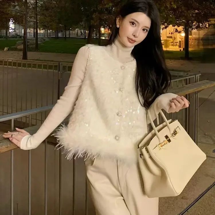 大码秋冬千金风毛线编织白色亮片拼鸵鸟毛可拆卸显瘦遮肉马甲5301