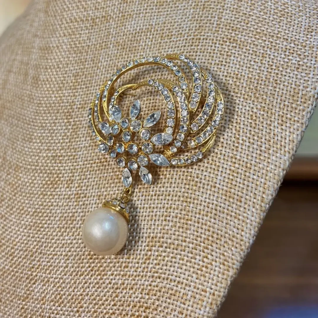 合金胸针六款设计时尚简约百搭气质配饰