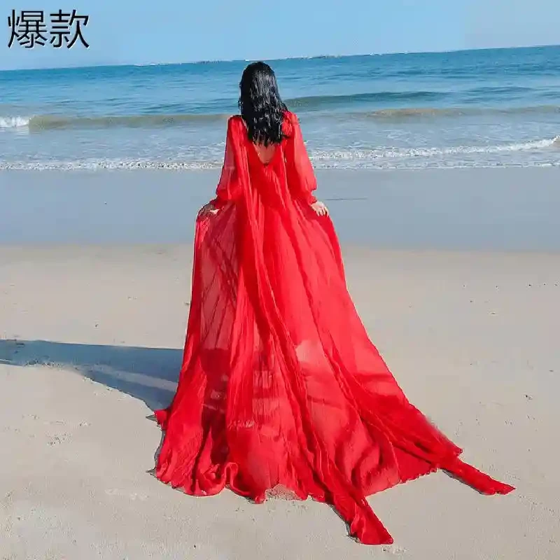 三亚青海湖沙滩裙超仙海边度假连衣裙红色大拖尾沙漠长裙露背拍照