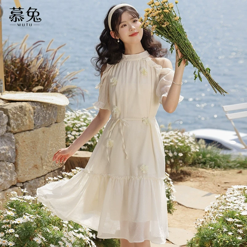 慕兔法式露肩泡泡袖连衣裙仙女2024夏季新款设计感小众收腰长裙子