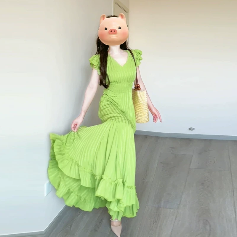 绿色连衣裙子女装夏季2025新款法式气质超好看海边度假小飞袖长裙