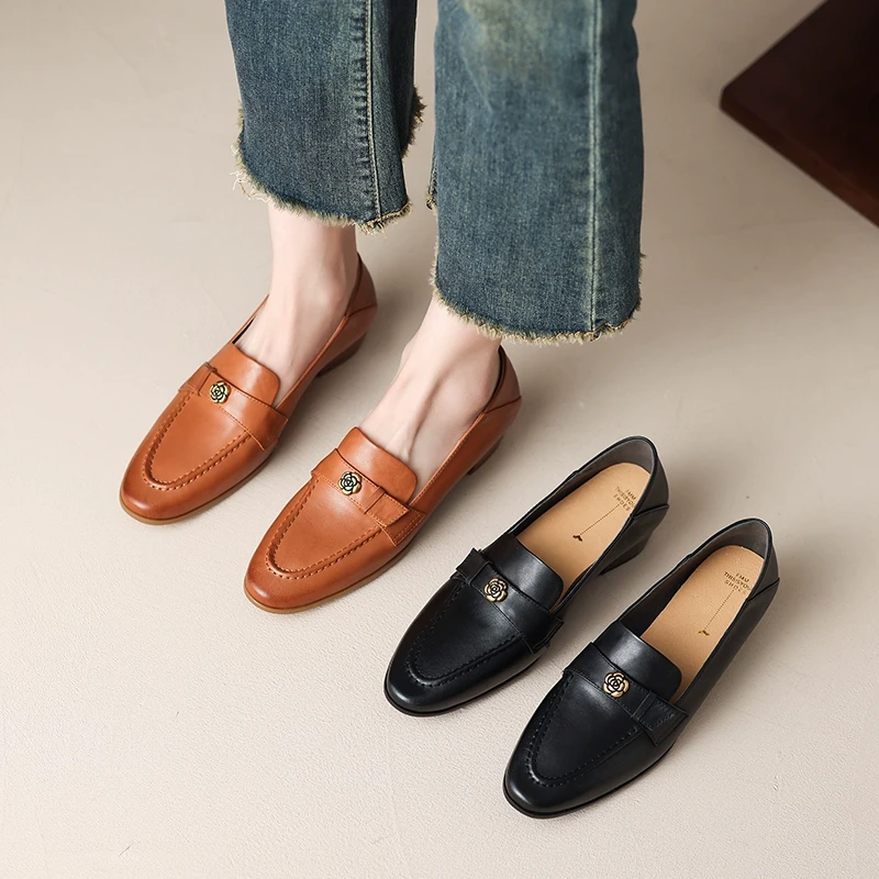 3cm 2025春秋新款圆头粗跟平底小皮鞋法式复古深口单鞋百搭乐福鞋