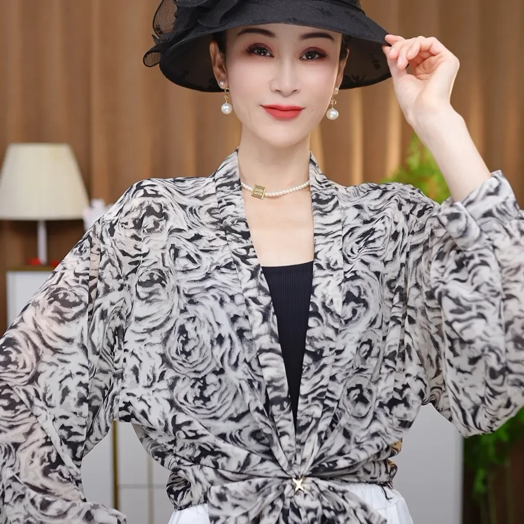 时尚韩版气质新款夏季百搭碎花优雅女士披肩洋气宽松薄款显瘦披肩