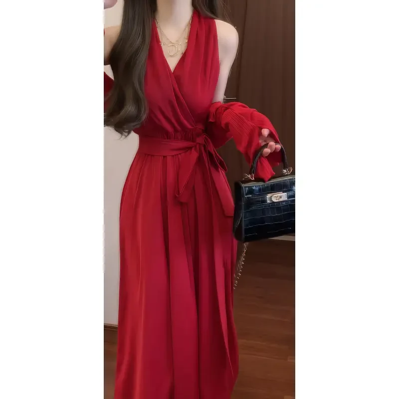 港风复古设计感红色挂脖无袖连衣裙海边度假长裙&防晒空调衫