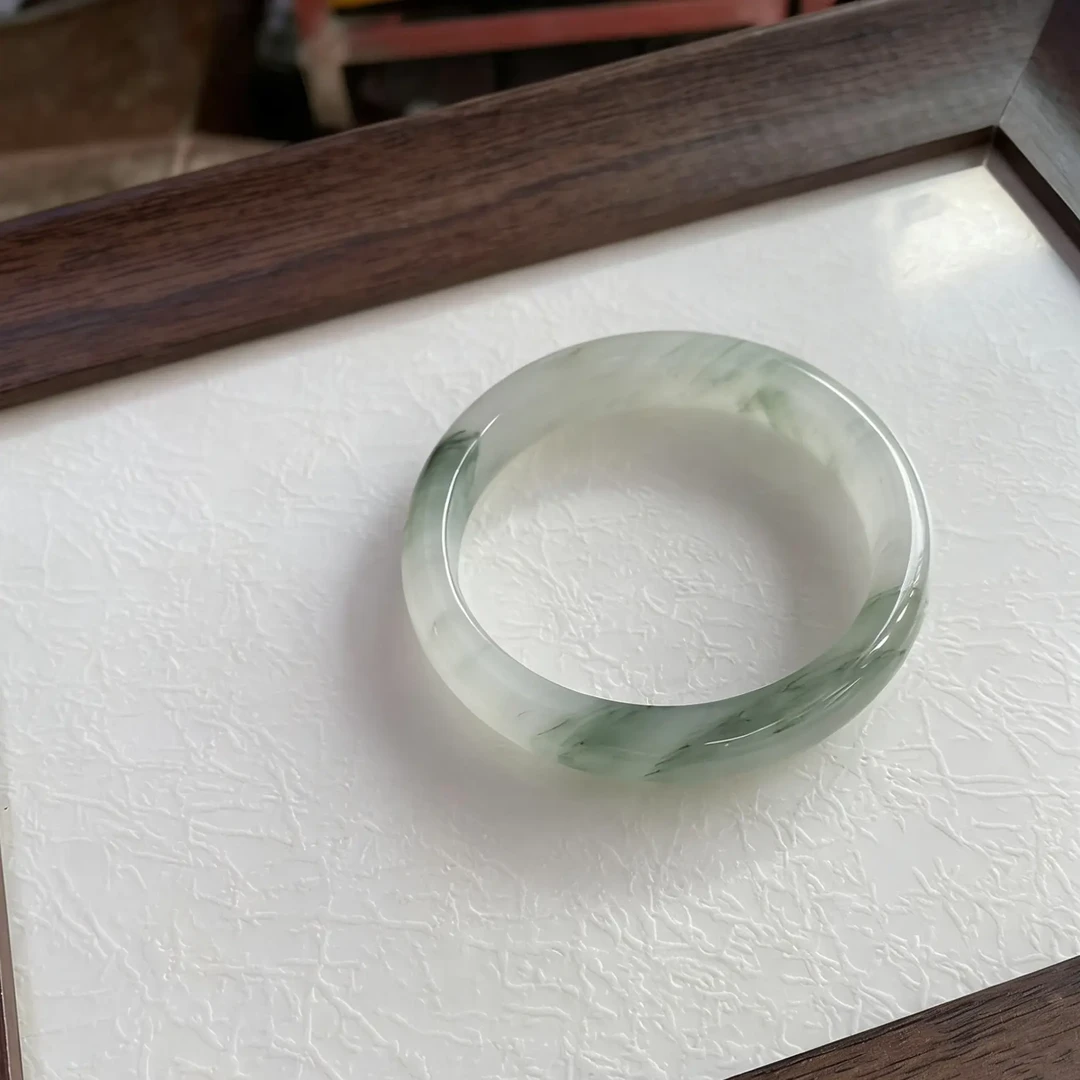 【冰底飘翠】天然新疆天山翠冰底飘翠清新雅致