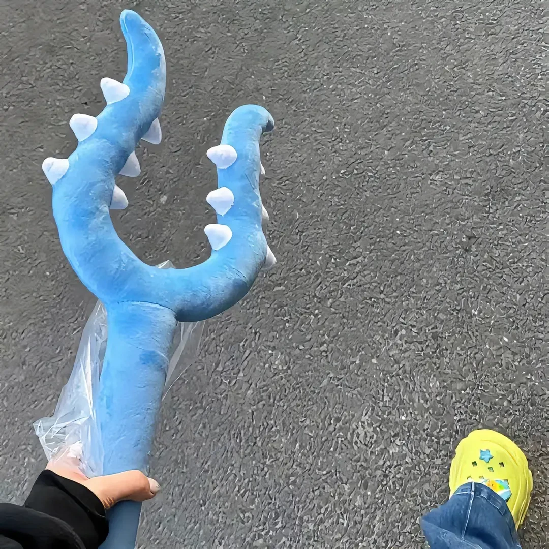 新款毛绒讨伐棒chiikawa吉伊卡哇小八吉伊乌萨奇成人送礼抓猫玩具