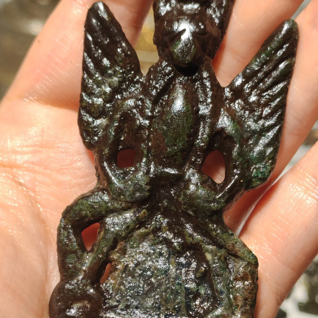 天铁錾刻大鹏鸟牌子挂件密宗藏传护身法器摆件