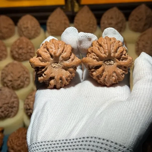 精品龙门涧43全品文玩核桃