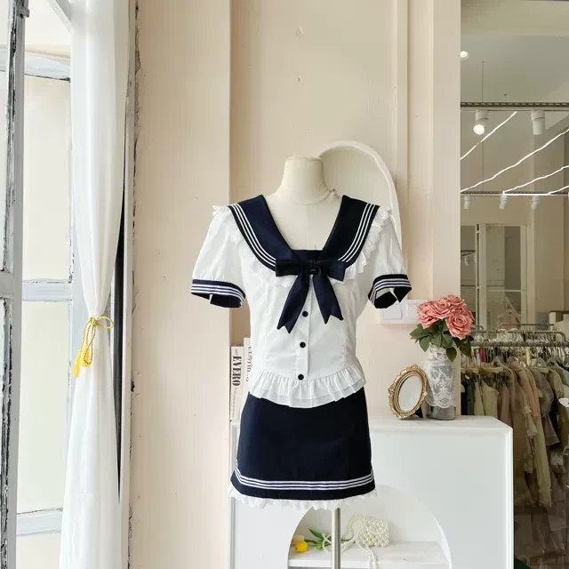 LHTE青青大码女装 新款甜辣风海军领撞色白色上衣裙子套装T6913