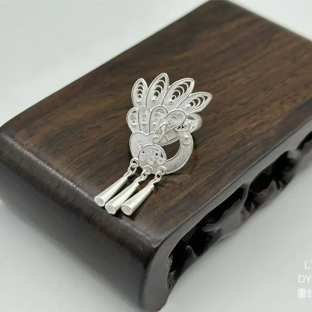 足银戒指 足银戒指 足银民族风流苏戒指 纯银时尚苗族工艺戒指