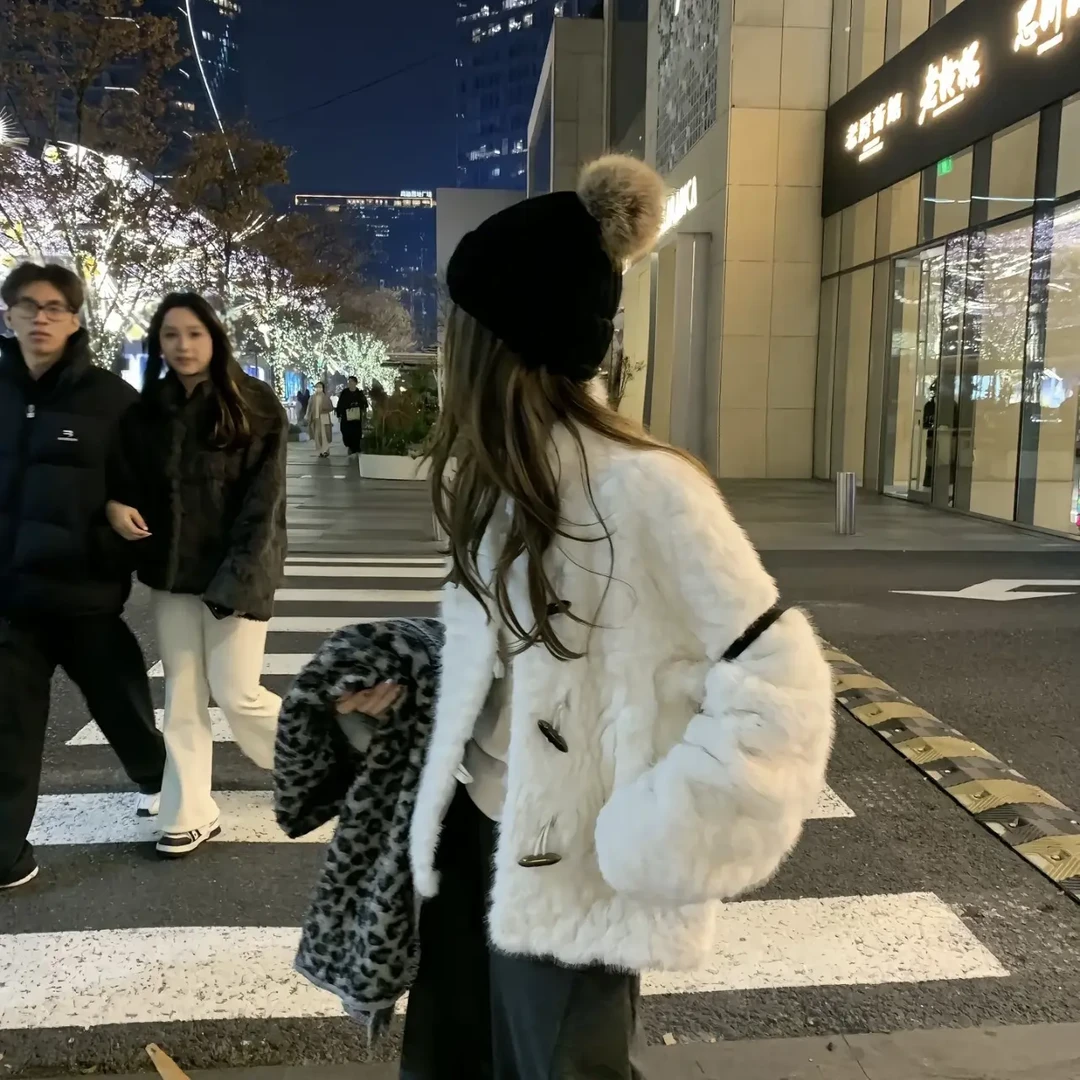 QziJIANG｜秋冬时髦小香风马蹄袖加厚保暖仿小胡杨毛毛短外套