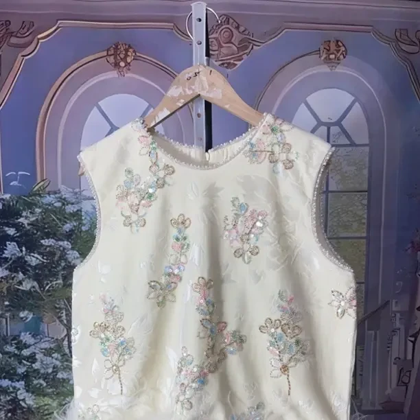 新中式优雅轻奢双面穿加棉珠管刺绣马甲秋季