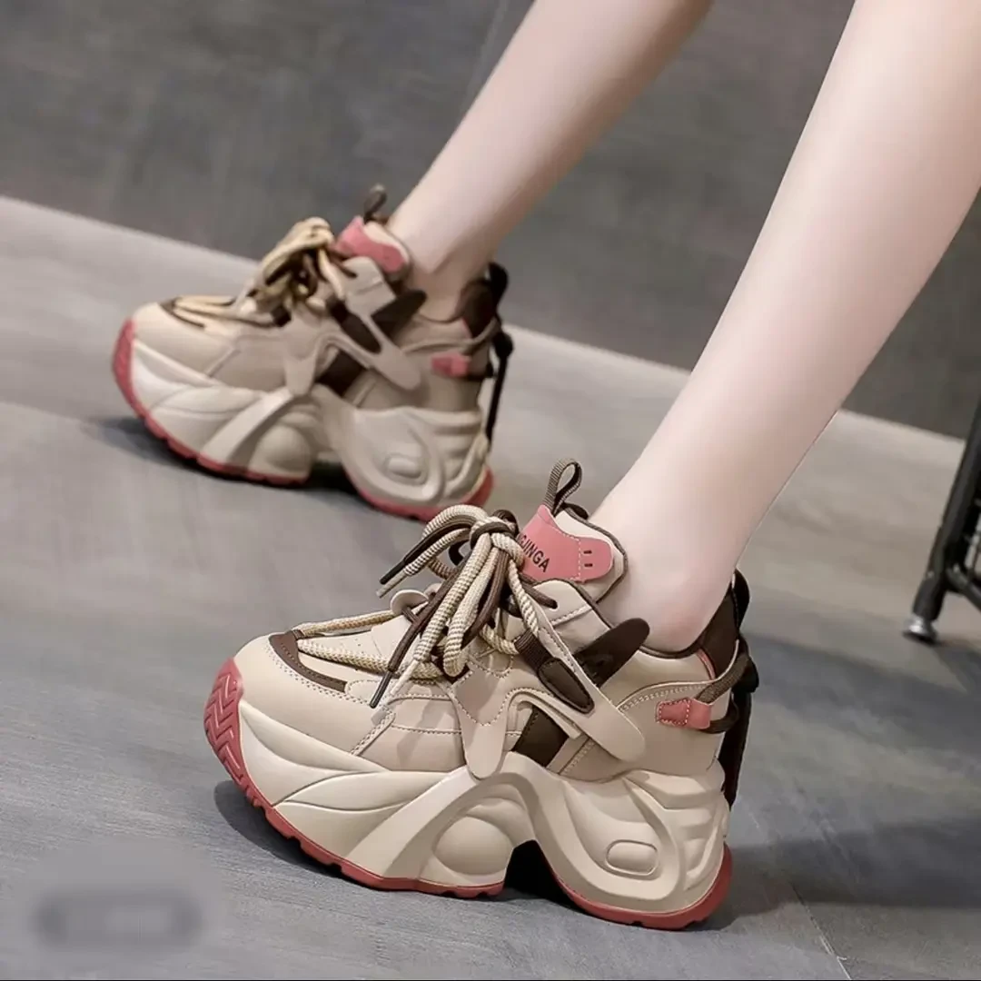 2025秋季爆款老爹鞋女士超软增高老爹鞋厚底高帮时尚欧若精灵风