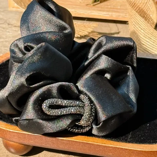 高级感水钻纱边缎面大肠发圈气质扎发头绳简约百搭皮筋发饰发圈