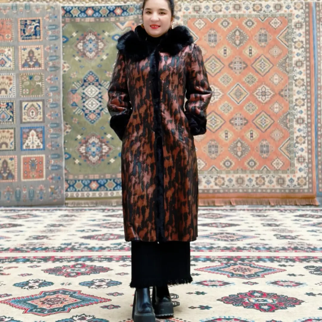 新款加绒加厚两面穿中老年妈妈装中长款冬季外套