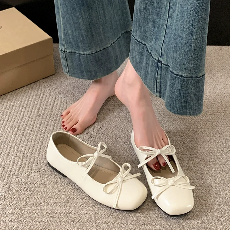 贾不假玛丽珍鞋女2025春季新款复古时尚蝴蝶结配裙子平底韩系单鞋