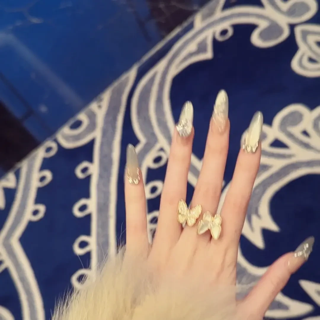 合金戒指 POVILLON蝴蝶轻奢双拼满钻气质饰品戒指X8822