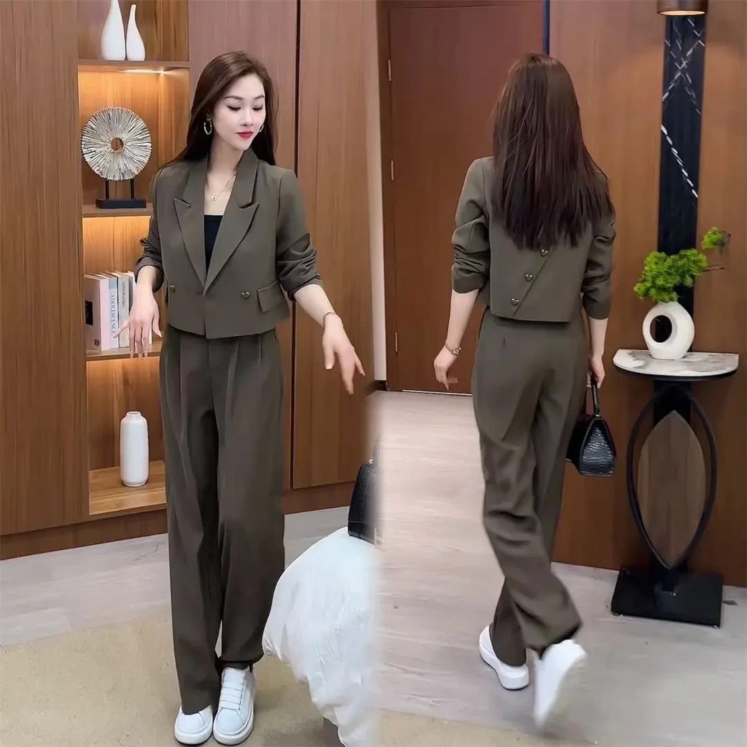 2025网红小西装套装女秋季新款时尚气质职业减龄西服直筒裤两件套