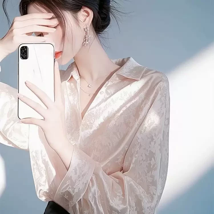 国风粉色提花缎面长袖衬衫女春季新中式设计感独特别致超好看上衣
