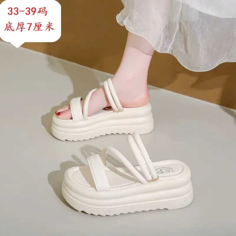 33码厚底凉拖鞋女夏时尚外出两穿松糕跟简约休闲一字拖仙女风爆款