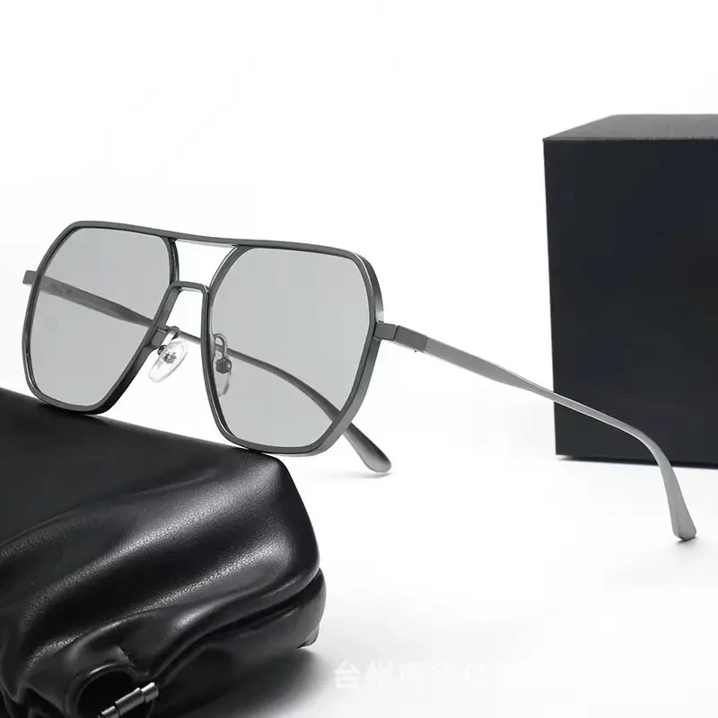 2025新款偏光变色双梁太阳镜眼镜男款男士开车钓鱼高级感墨镜时尚