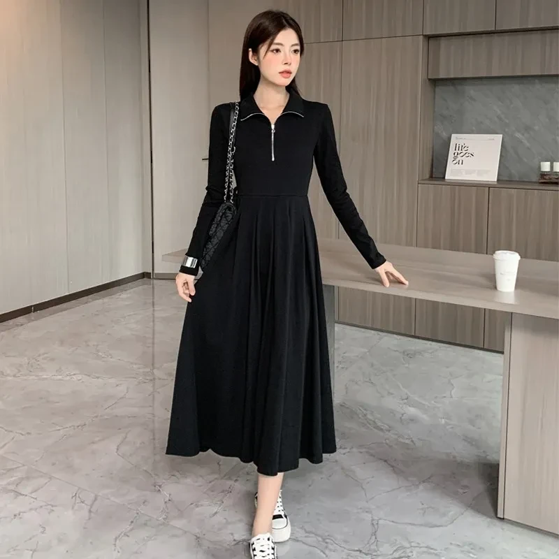 连衣裙2025新款女春季长袖赫本风收腰黑色显瘦配大衣打底气质长裙