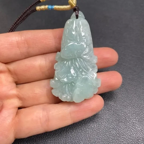 翡翠精雕冰润绿白菜有证书