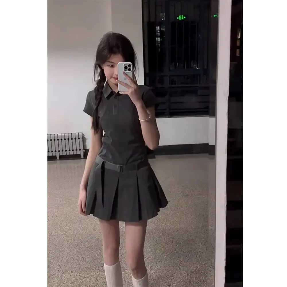 灰色连衣裙女学院风POLO领夏季新款短袖百褶裙收腰显瘦A字短裙