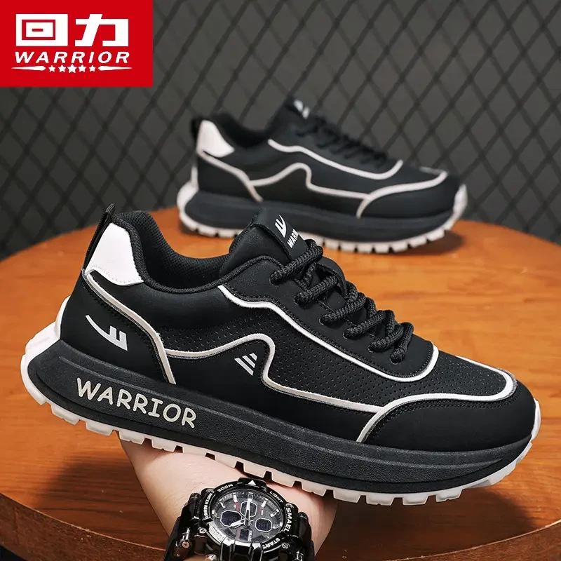 回力黑色男鞋春季潮流轻便软底运动鞋皮面百搭跑步休闲阿甘老爹鞋