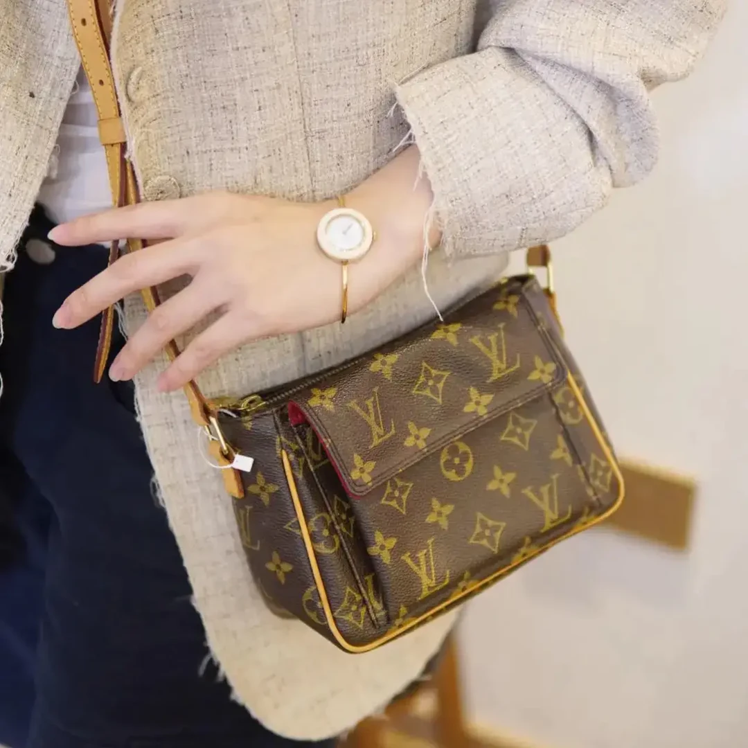 95新 LouisVuitton/路易威登 大吉中古/Lv老花豆腐斜挎包