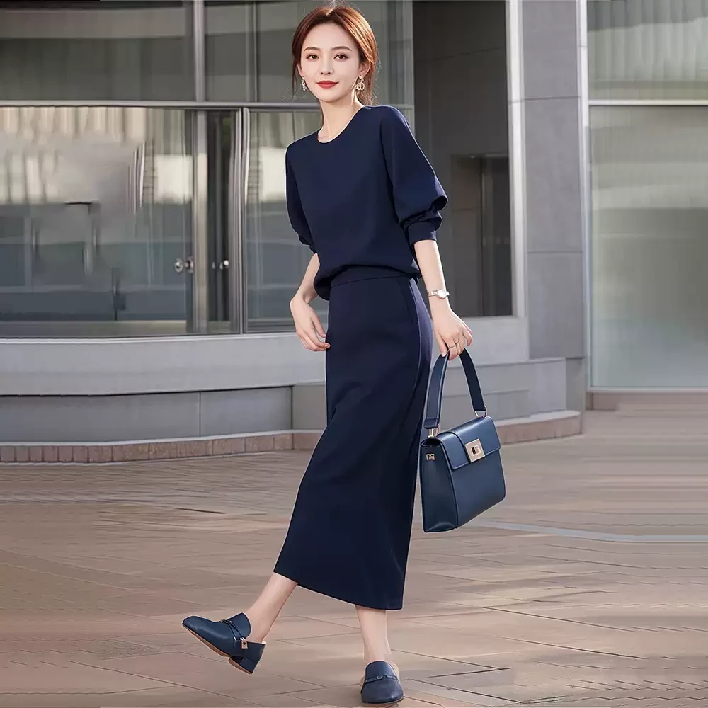 藏蓝色卫衣连衣子裙春装女2025年新款轻奢高级感开春气质穿搭套装